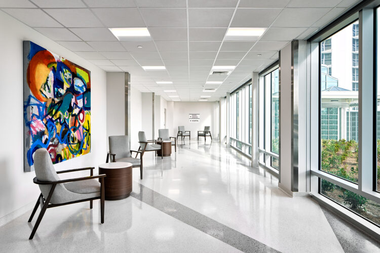 Prizzi Lounge in hospital lobby